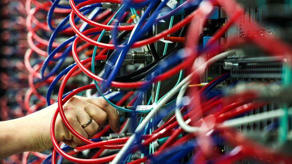 ФХХ Москвада интернетни узиб қўйди — ОАВ